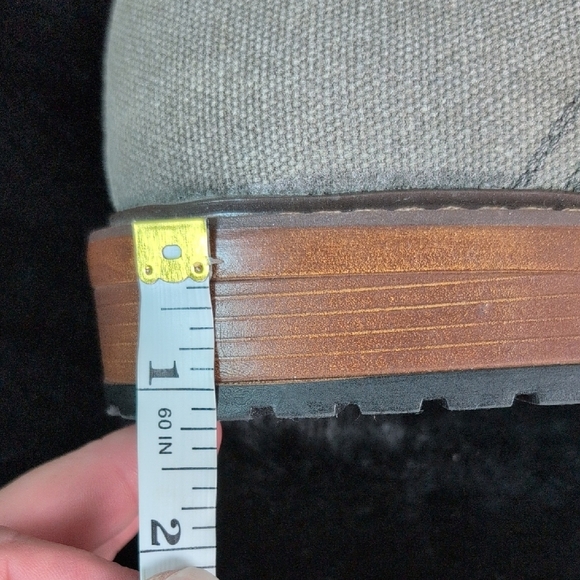 Perry Ellis Gray and Brown Oxfords with Timeless Elegance - Picture 9 of 9